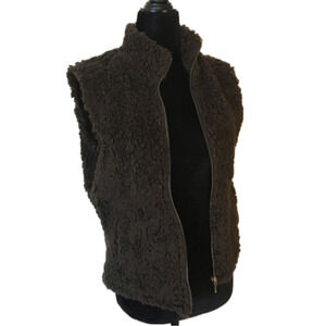 Boden Women’s Medium Fuzzy Brown Vest.